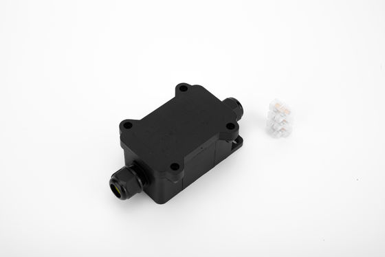 IP68 الأسود الموصول السريع 24A 450VAC مربع التقاطع المقاوم للماء 2 دبوس