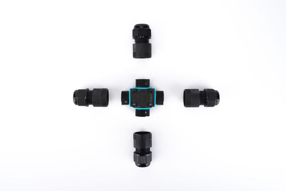 مضاد للماء في الخارج IP68 وصلة سريعة 4 طرق وصلة كابل كهربائي سهلة التثبيت