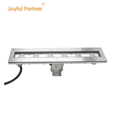 مصنع إمدادات مباشرة IP 68 الجهد المدخل 24VDC 6X1W LED زاوية شعاع واحد لون 8 درجة أضواء LED بركة