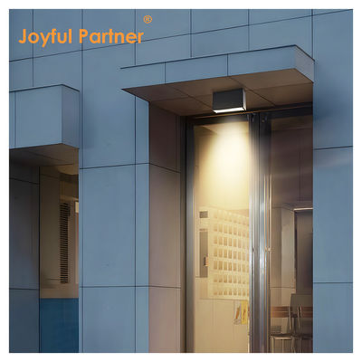 تصميم جديد الإضاءة الخطية الضغط المنخفض DC 24V مصباح LED 2700k 3000k 4000k CE / RoHS 5 * 2W LED SMD الزجاج المقاوم